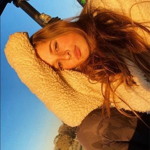 Meet your Posher, Eymma